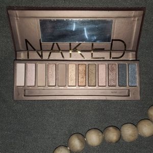 Urban Decay Naked eyeshadow palette